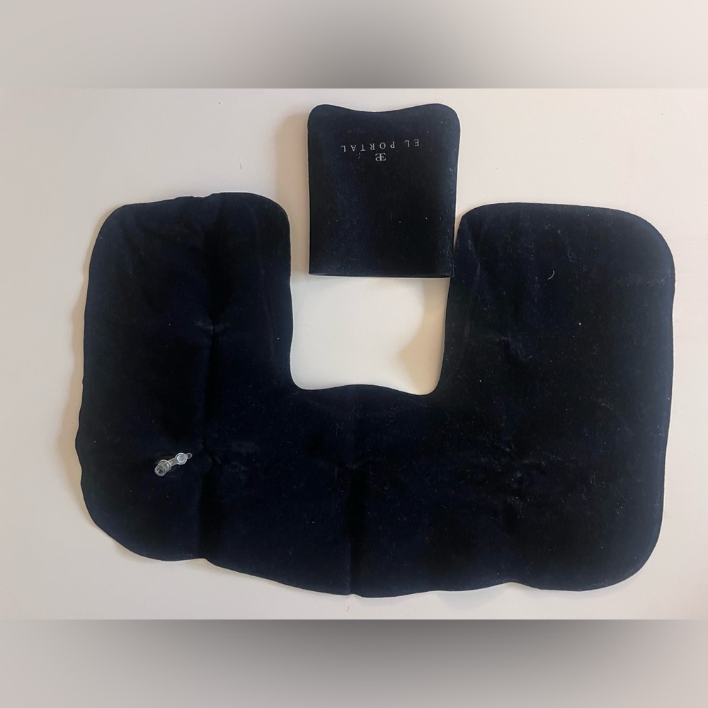 El Portal Inflatable Pillow - Picture 3 of 3
